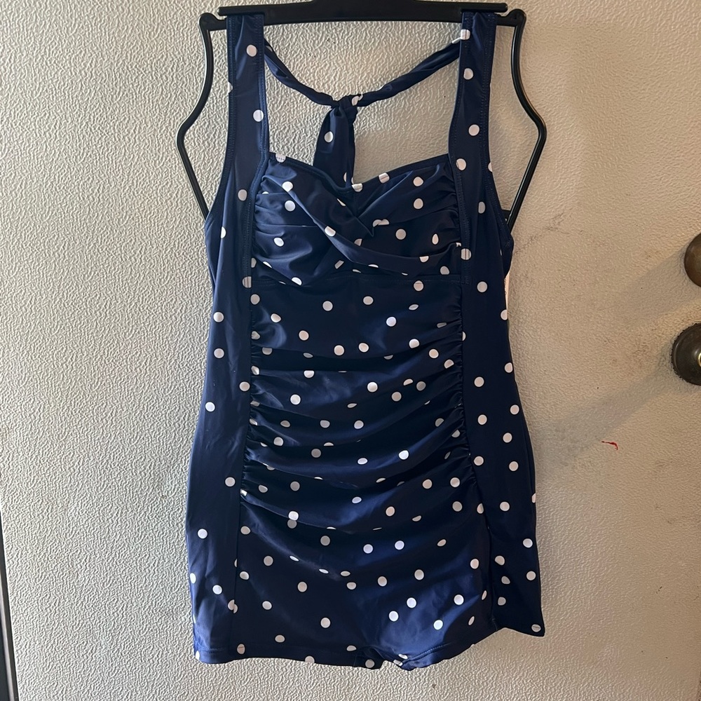 Blue and white Polk dot
